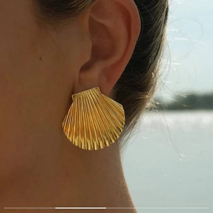 Anti tarnish Gold plated shell shape Stud earring